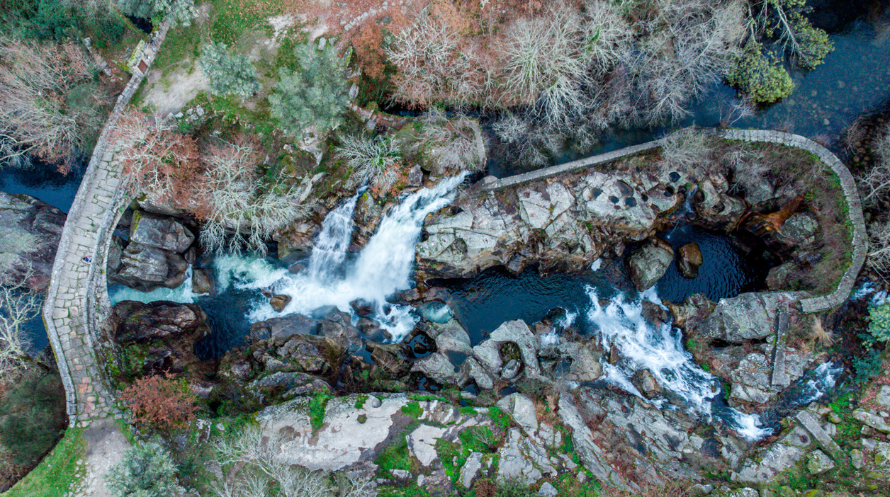 Trilhos na Serra da Cabreira